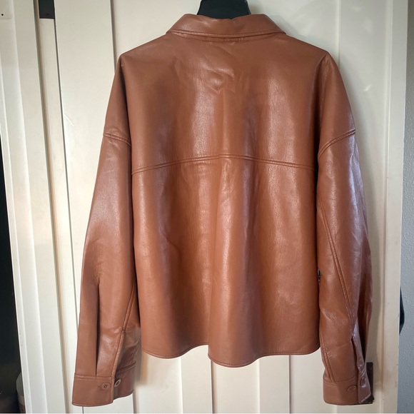 NEW!! Aritzia Babaton Vegan Leather Pelli Hip Shacket sz XXL - Picture 7 of 9